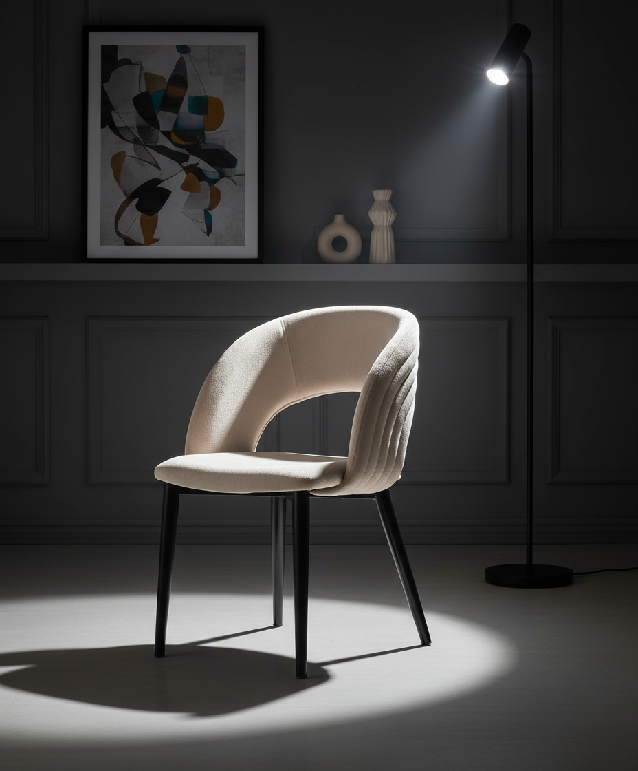 Bej Döşemeli Siyah Ayaklı Modern Sandalye - Aydınlık Ön Plan