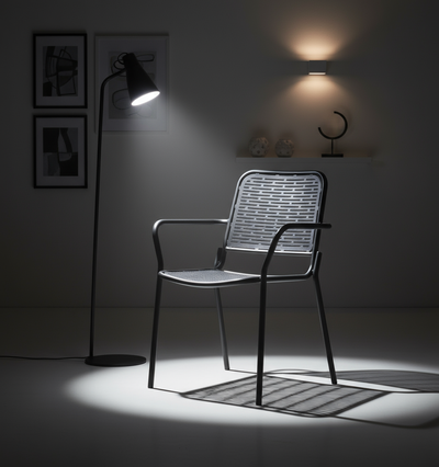 Siyah Metal Yatay Çizgili Kollu Bahçe Sandalyesi - Aydınlık Ön Plan